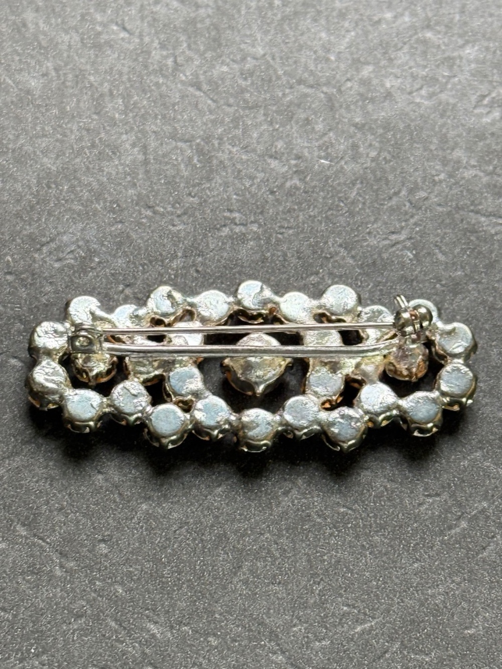 VINTAGE Sparkling Clear Rhinestone Bar Brooch - Picture 3 of 5